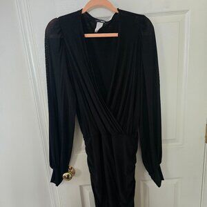 Black long sleeve bodycon xress